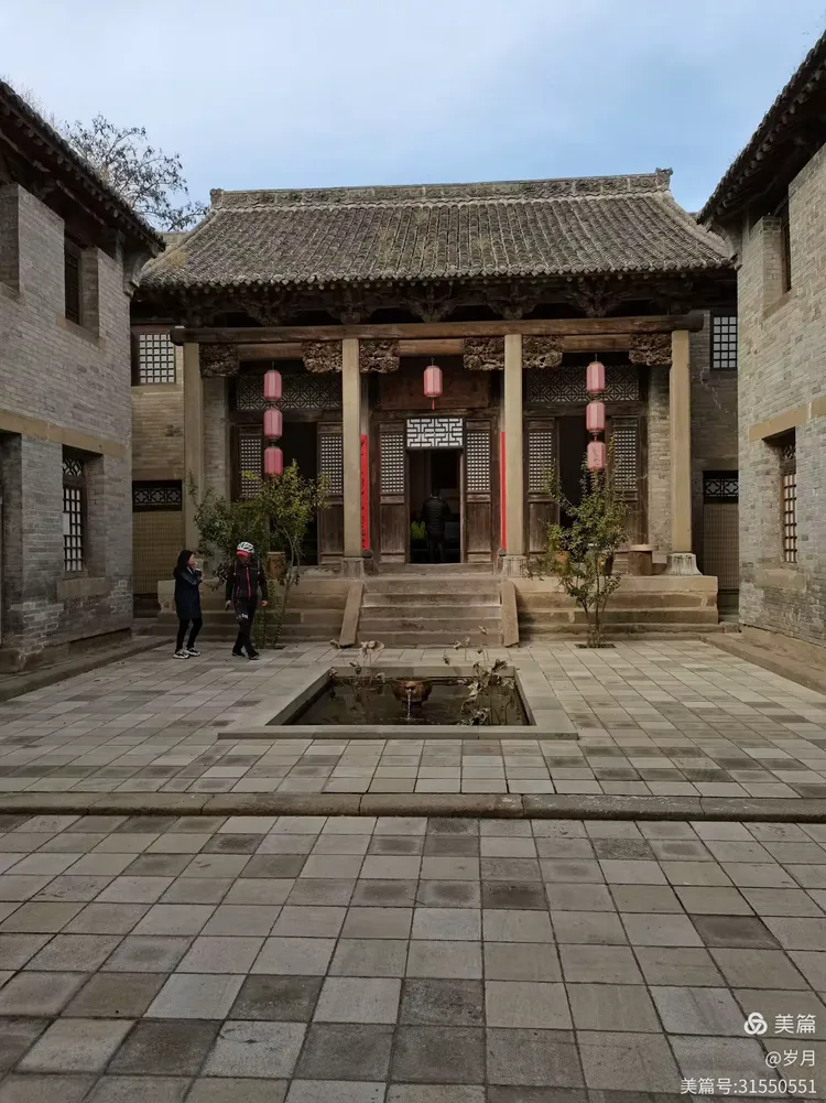 婧主意窜加製争思名(思是周含的寓所