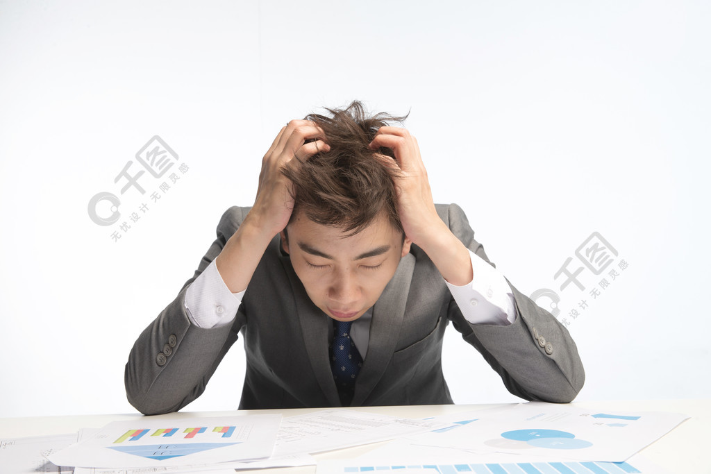 用力尽筋疲造句子怎么写
